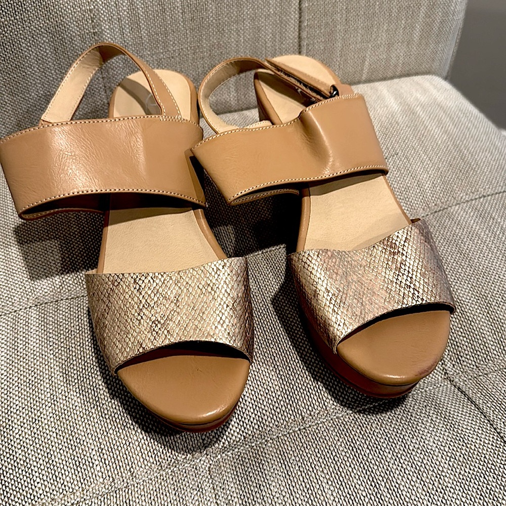 CL By Laundry Christel Wedge Sandals